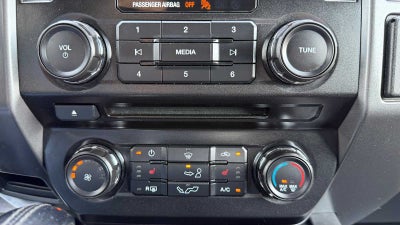 2015 Ford F-150 XLT w/HD Payload Pkg