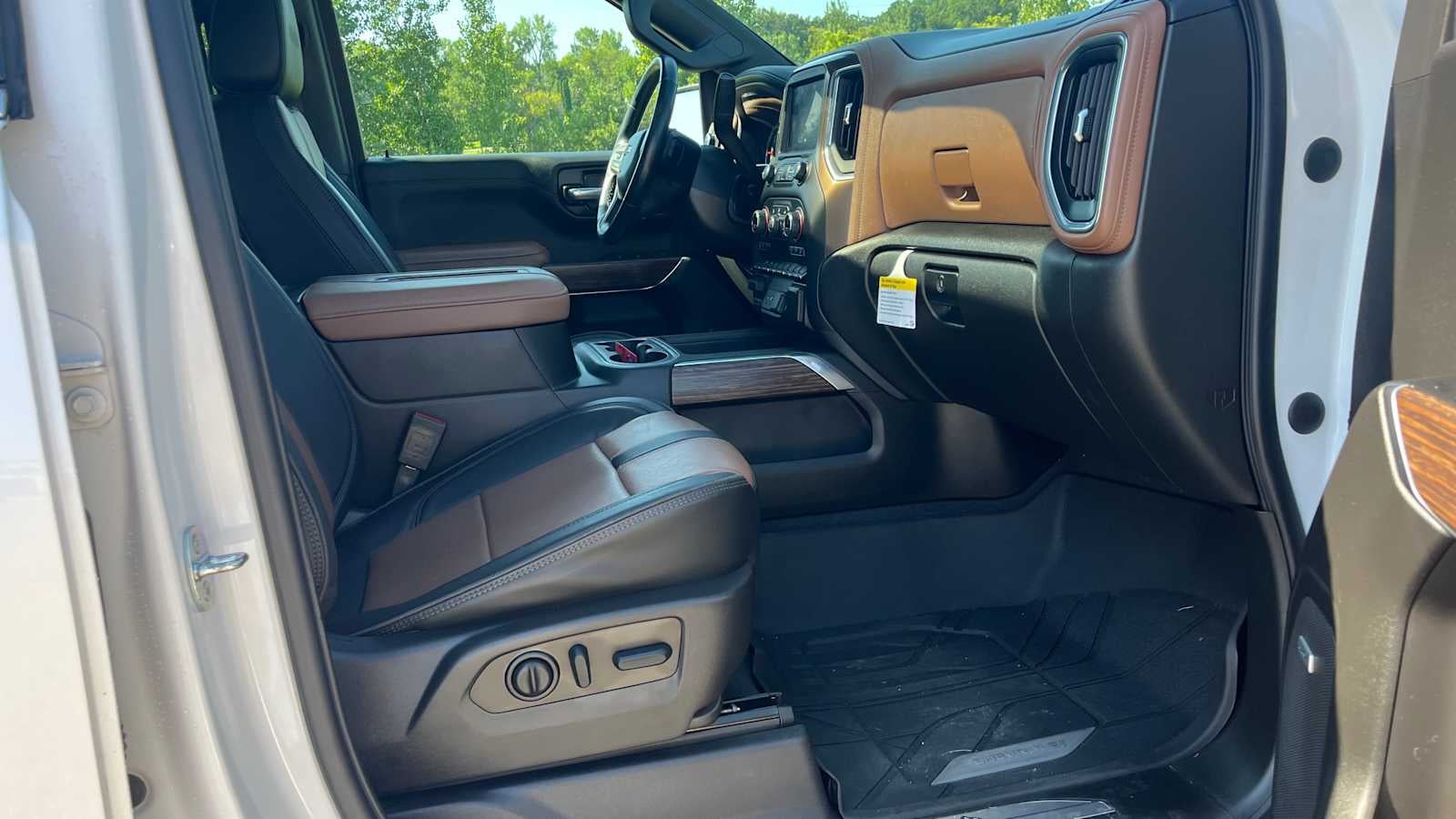 2022 Chevrolet Silverado 1500 LTD High Country