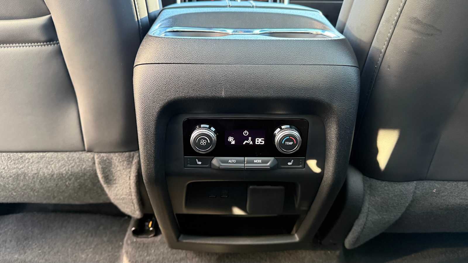 2024 GMC Acadia Denali