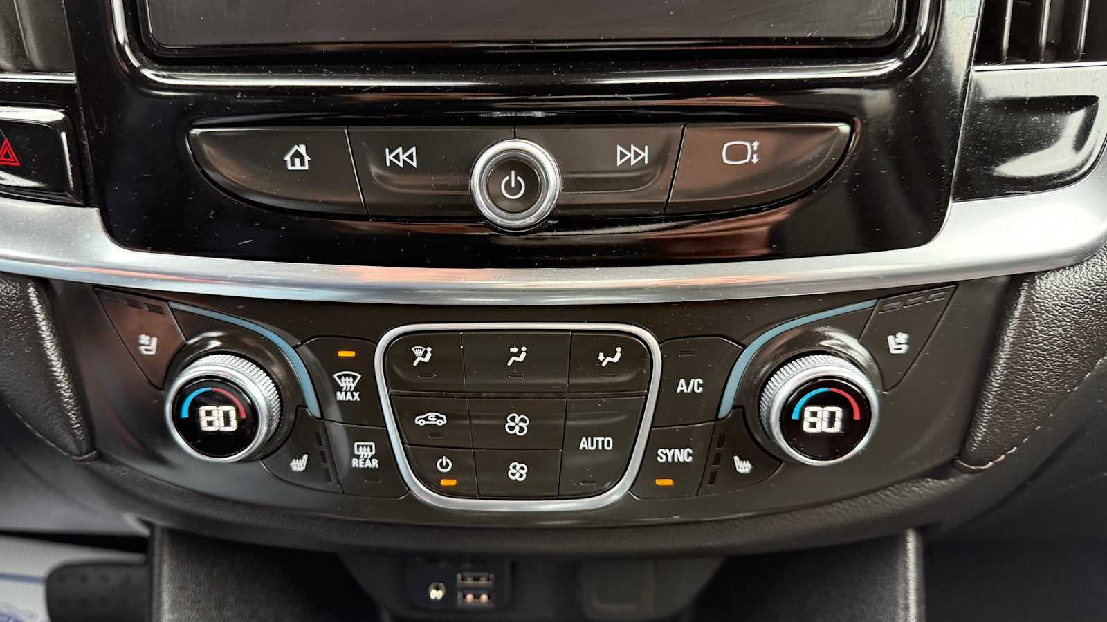 2022 Chevrolet Traverse High Country