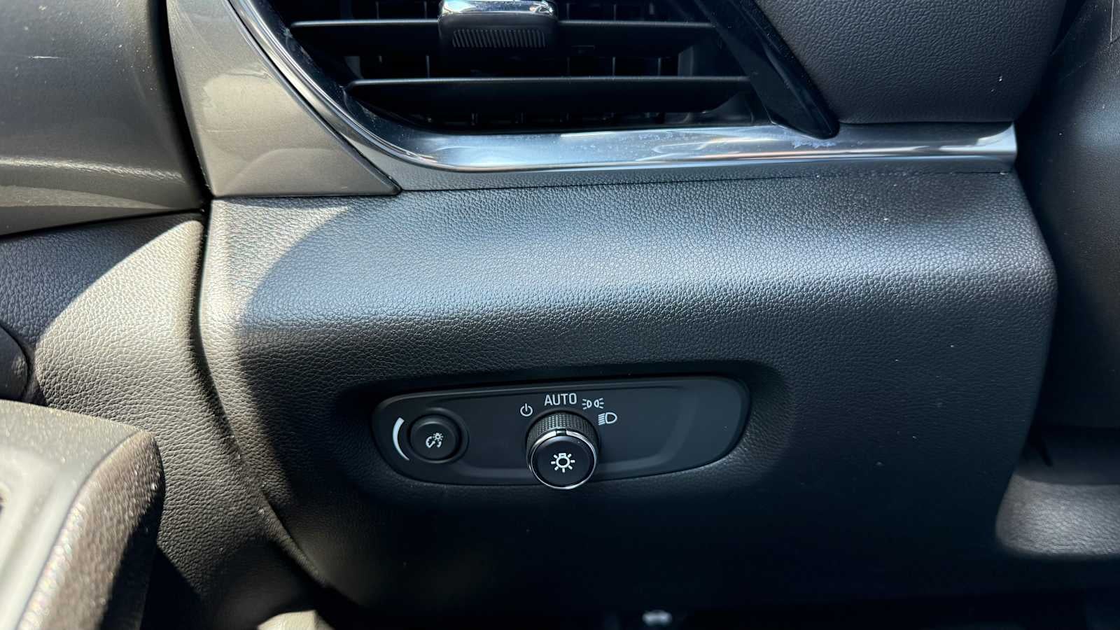 2024 Chevrolet Traverse Limited LT Cloth