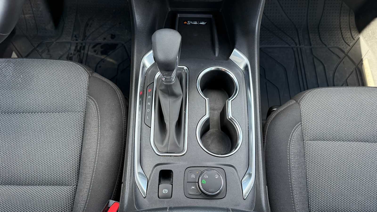 2024 Chevrolet Traverse Limited LT Cloth