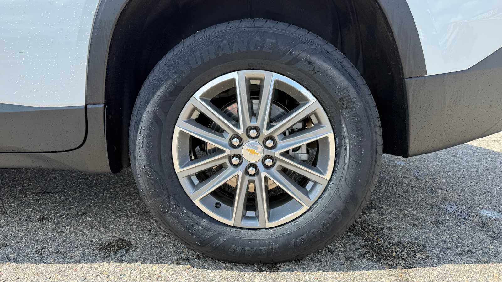 2024 Chevrolet Traverse Limited LT Cloth