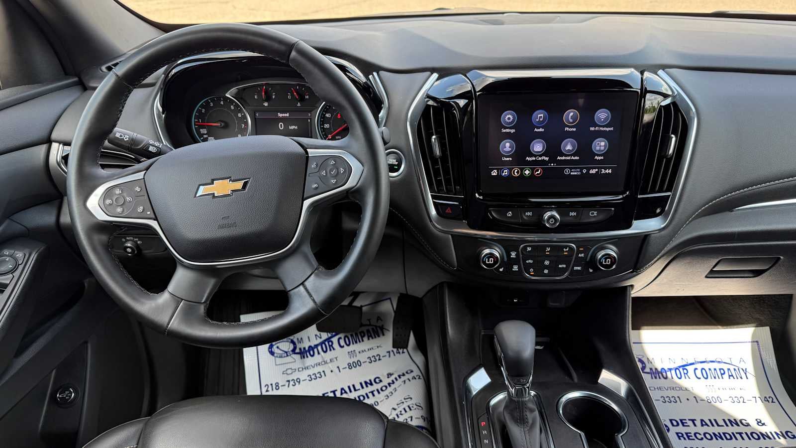 2023 Chevrolet Traverse LT Leather