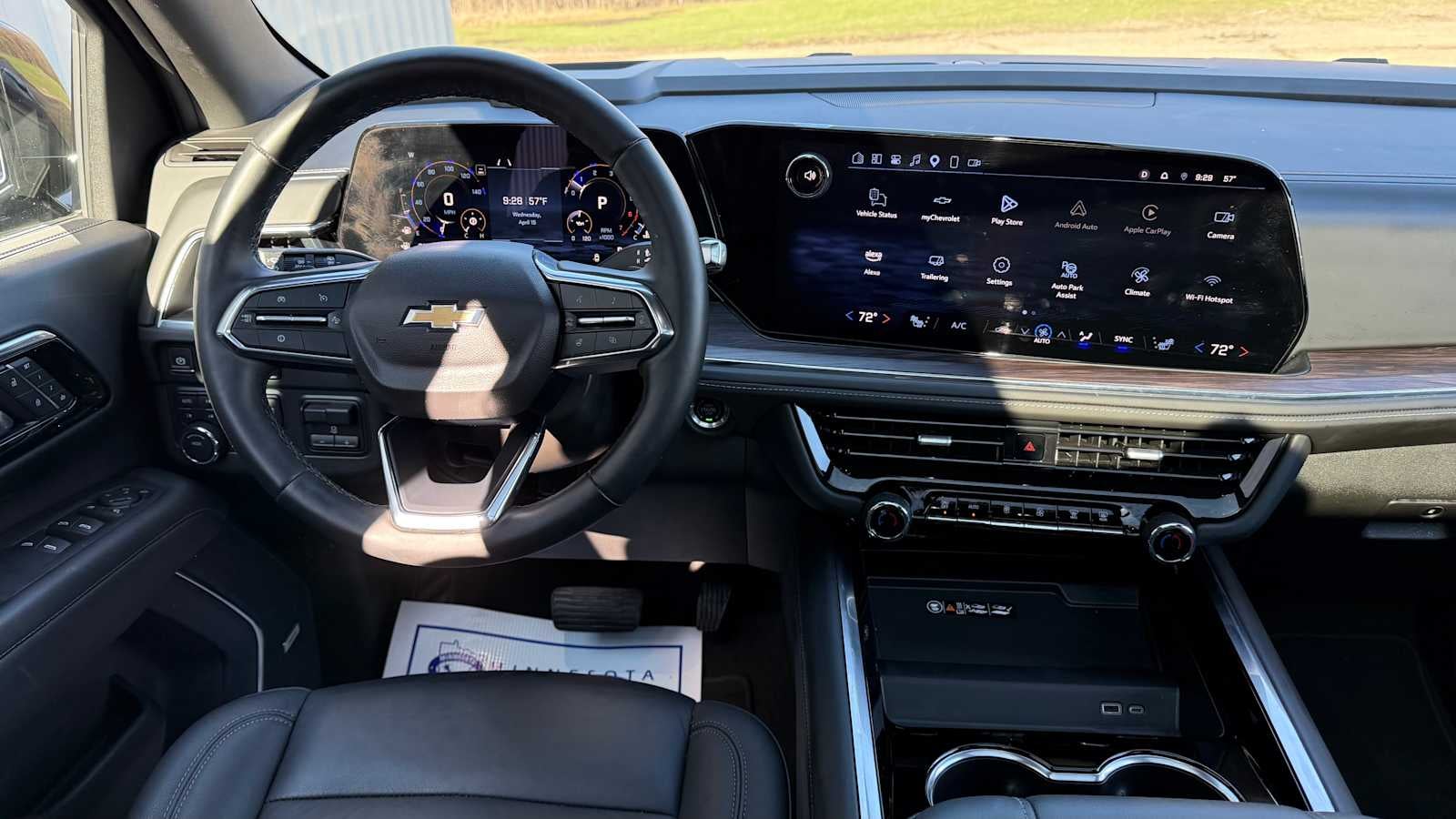 2025 Chevrolet Suburban LT