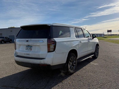 2023 Chevrolet Suburban LT