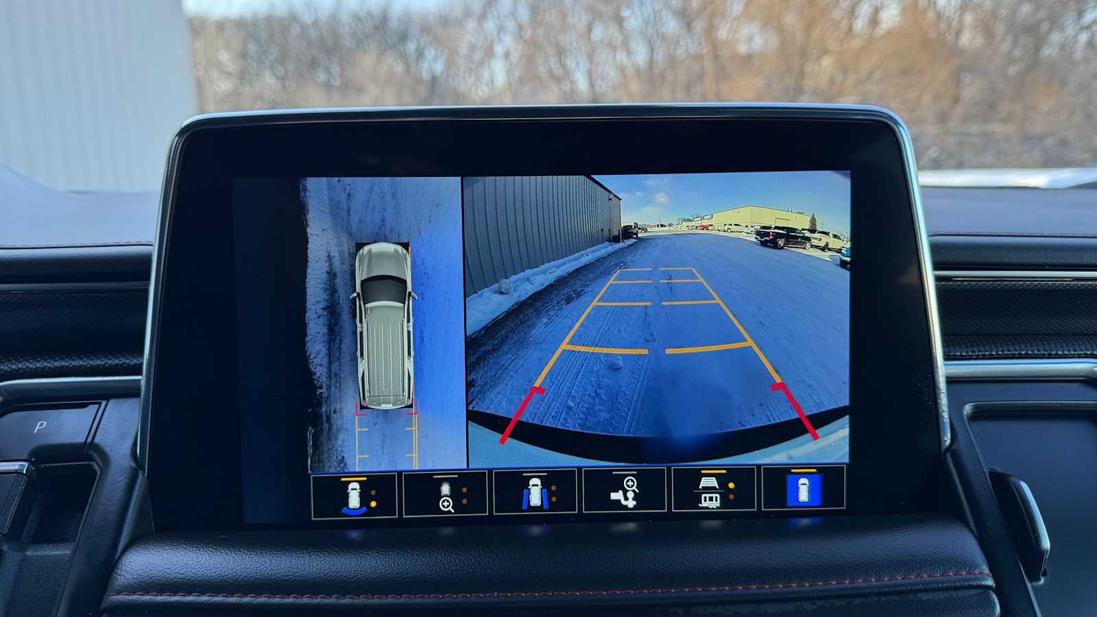 2024 Chevrolet Suburban RST