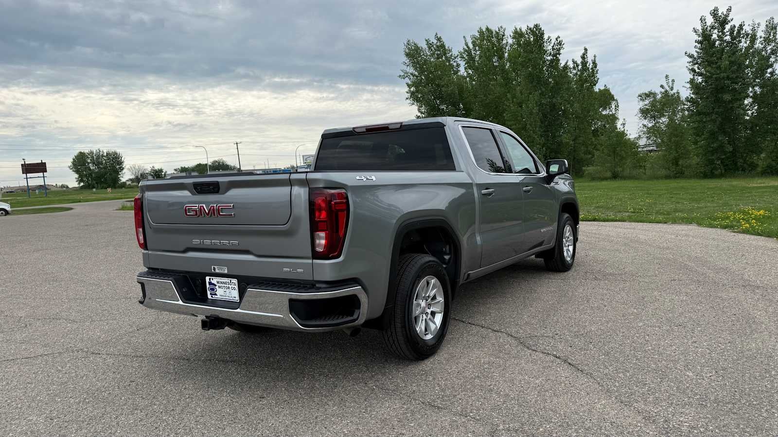 2024 GMC Sierra 1500 SLE