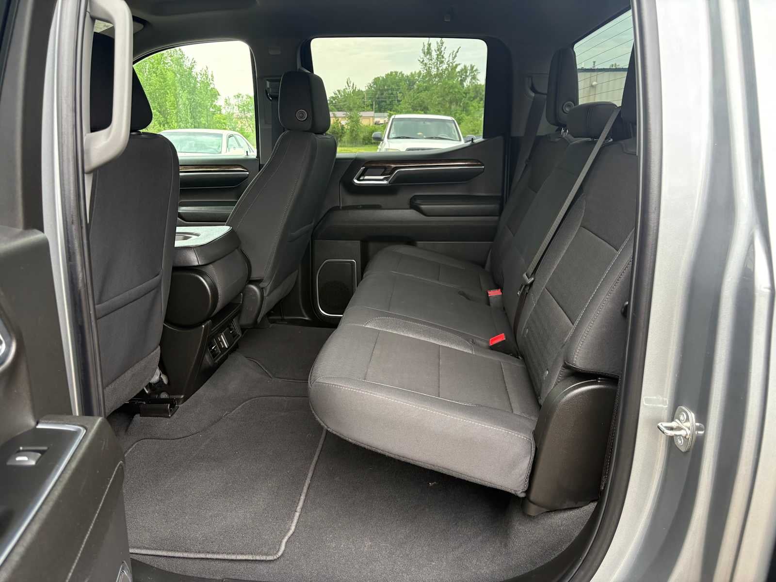 2024 GMC Sierra 1500 SLE