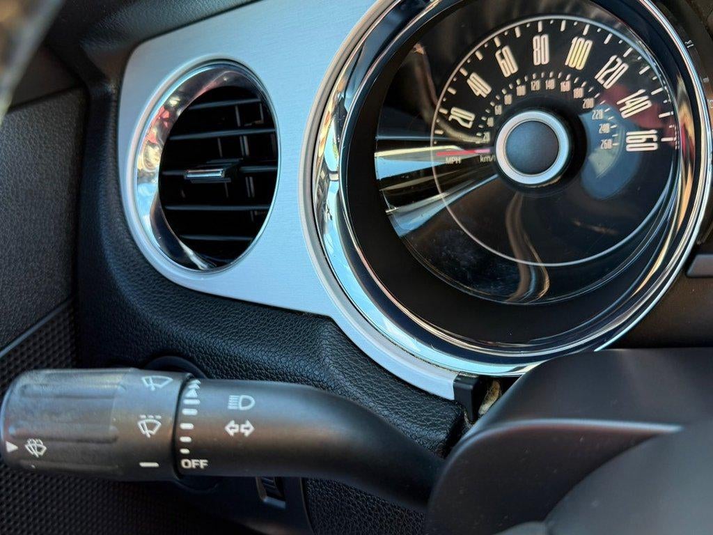2014 Ford Mustang V6