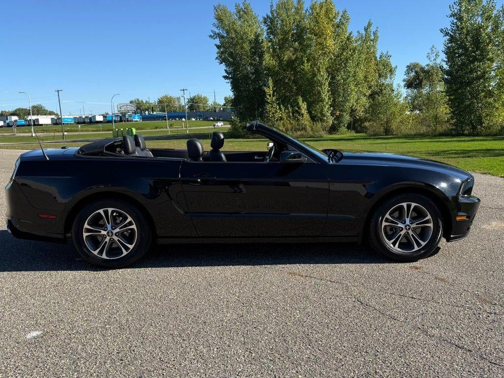 2014 Ford Mustang V6