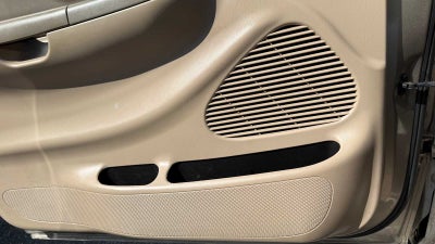 2004 Ford F-150 Heritage XL