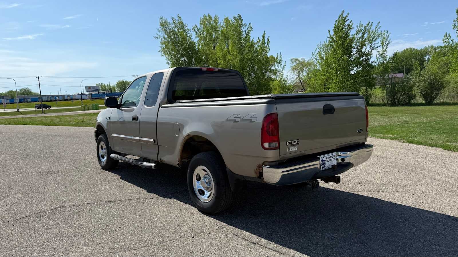 2004 Ford F-150 Heritage XL