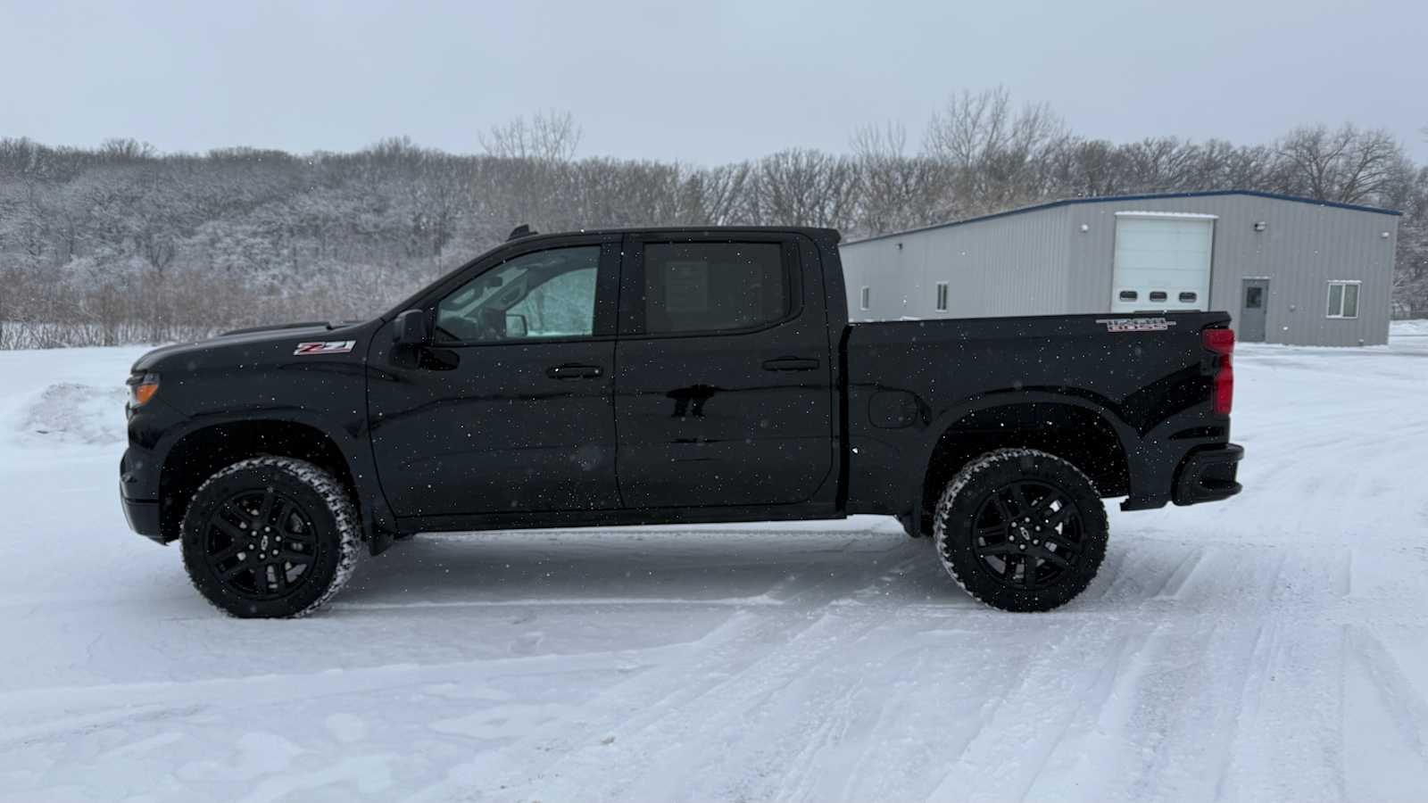 2023 Chevrolet Silverado 1500 Custom Trail Boss