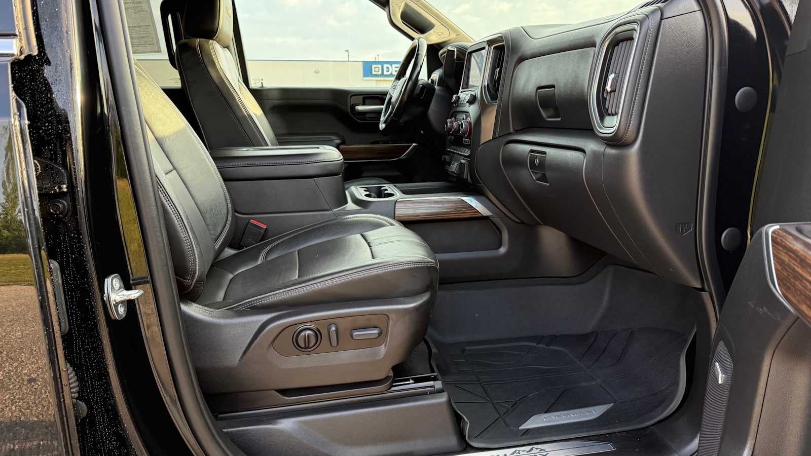 2022 Chevrolet Silverado 1500 LTD High Country