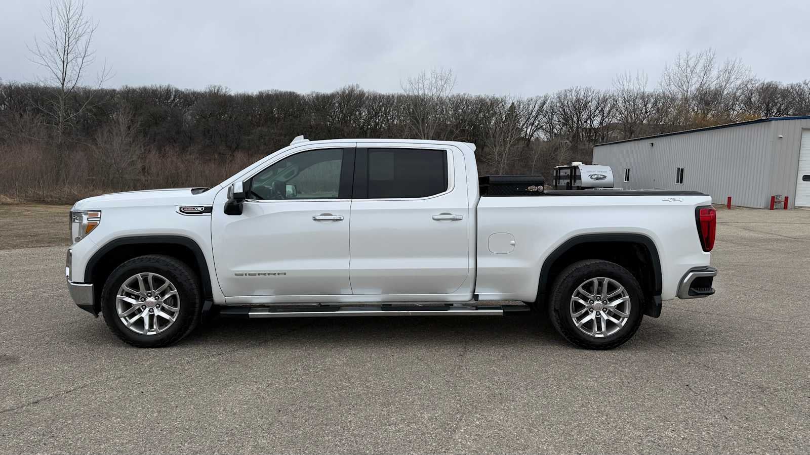 2020 GMC Sierra 1500 SLT