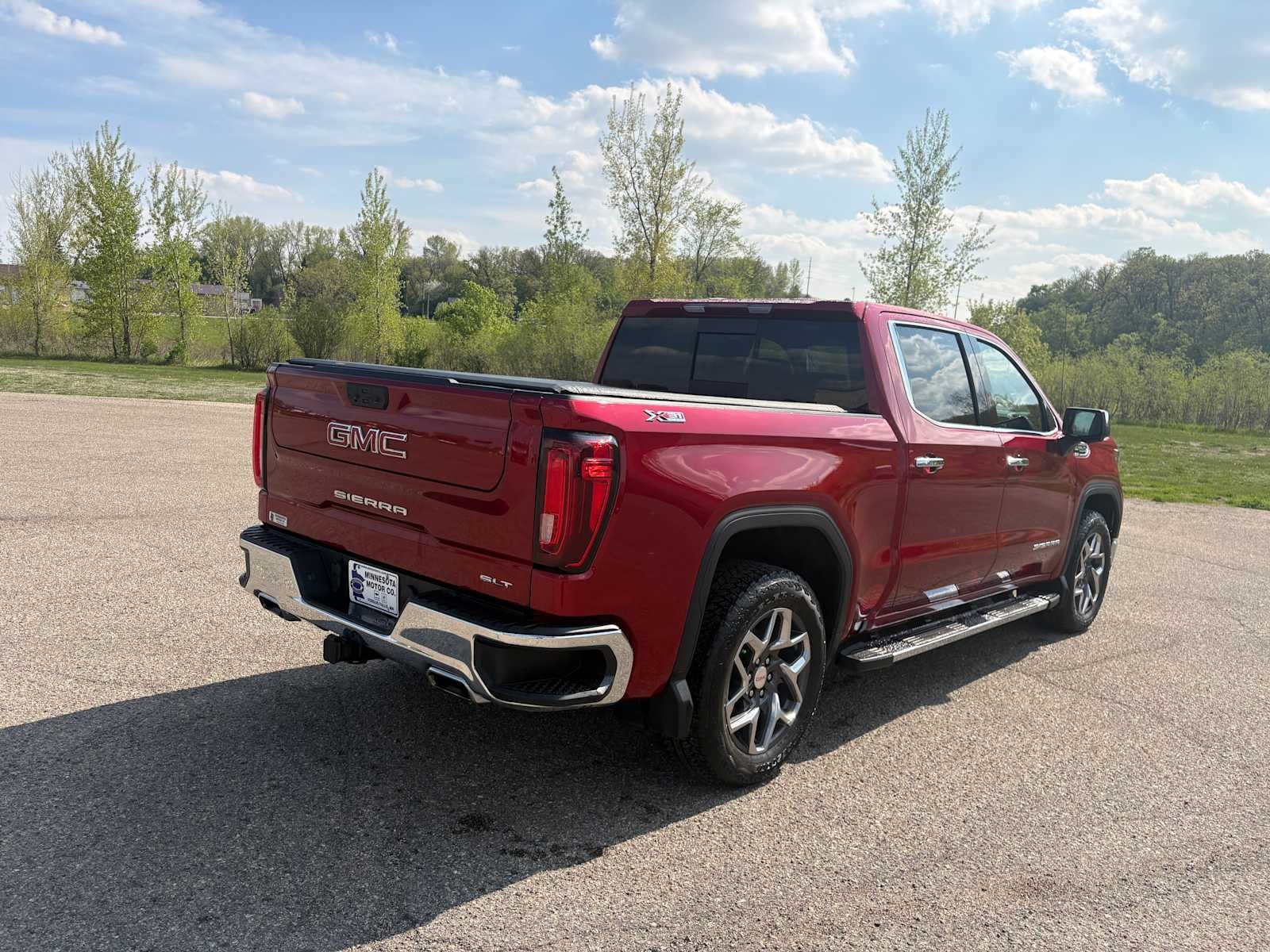2025 GMC Sierra 1500 SLT