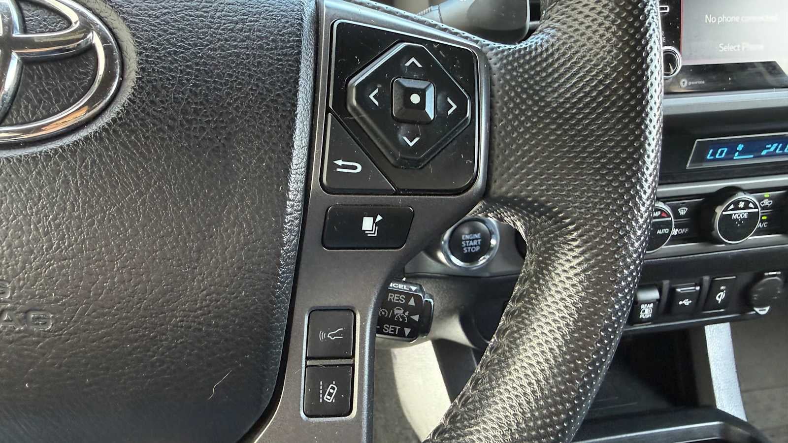 2022 Toyota Tacoma 4WD SR5