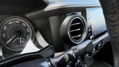 2022 Toyota Tacoma 4WD SR5
