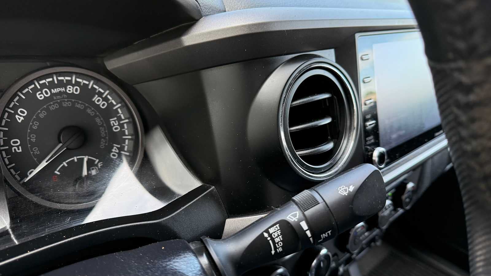 2022 Toyota Tacoma 4WD SR5