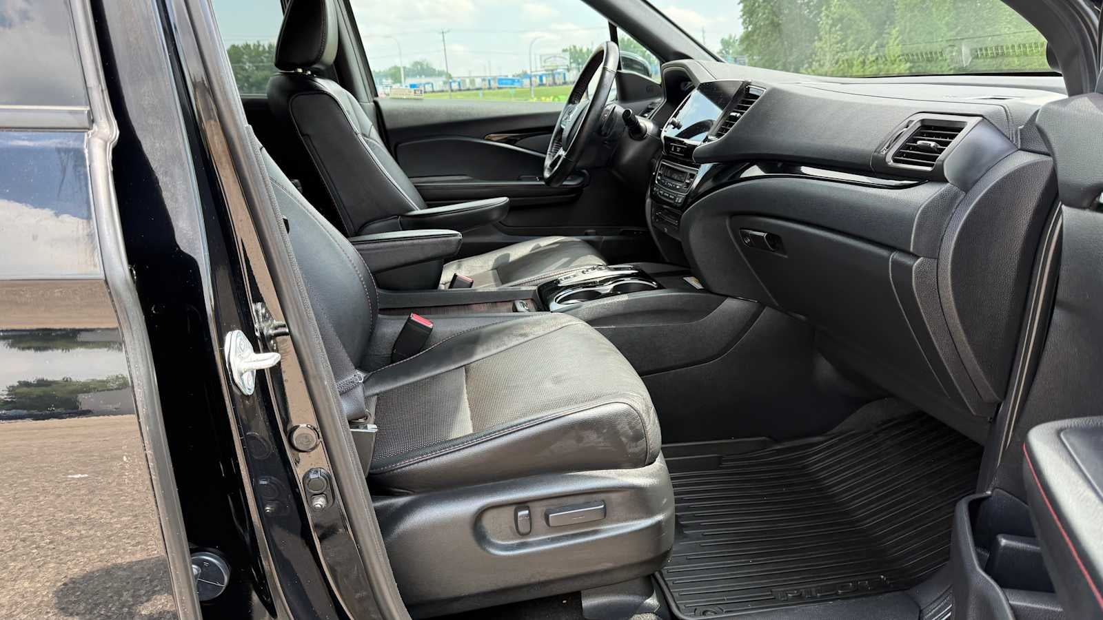 2022 Honda Pilot Black Edition