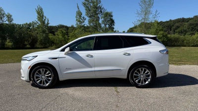 2022 Buick Enclave Avenir