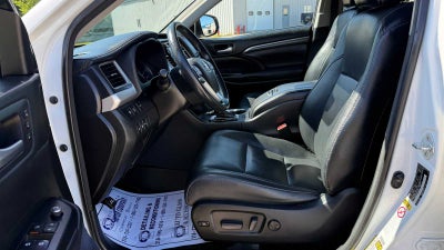 2017 Toyota Highlander Limited